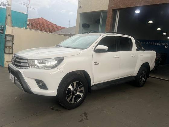 TOYOTA HILUX 2.7 SRV 4X2 CD 16V FLEX 4P AUTOMÁTICO TOYOTA HILUX 2.7 SRV 4X2 CD 16V FLEX 4P AUTOMÁTICO